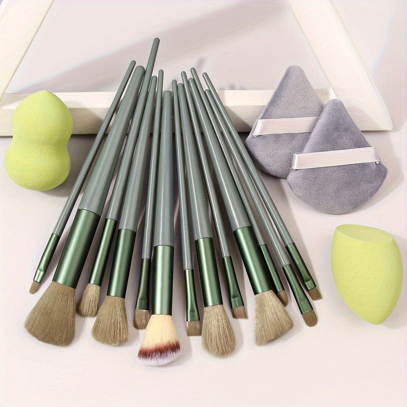 Sakura Soft Makeup Brush Set